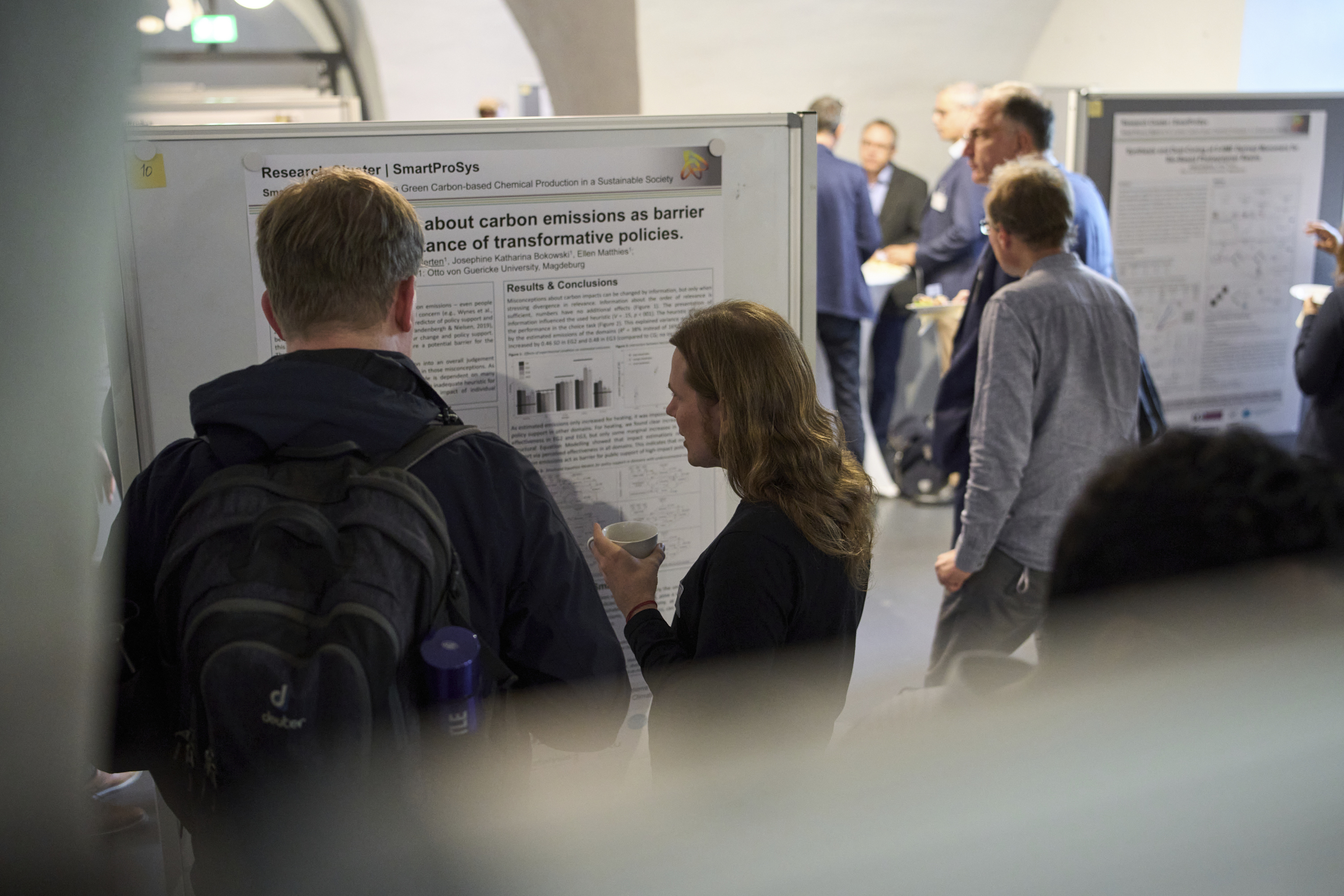 Yoshlik porno videolar Yalangoch Alina Qora